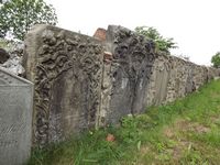 Oglny widok muru z epitafiami